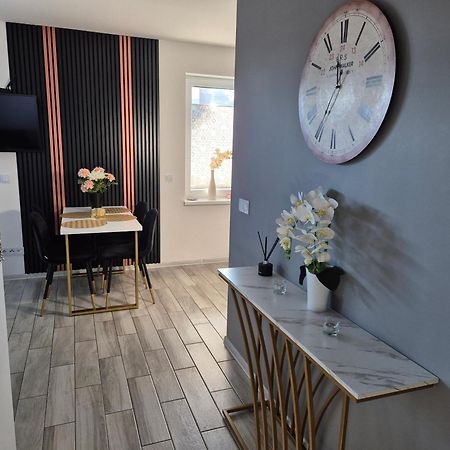 Apartament Cinema Мєлно Екстер'єр фото
